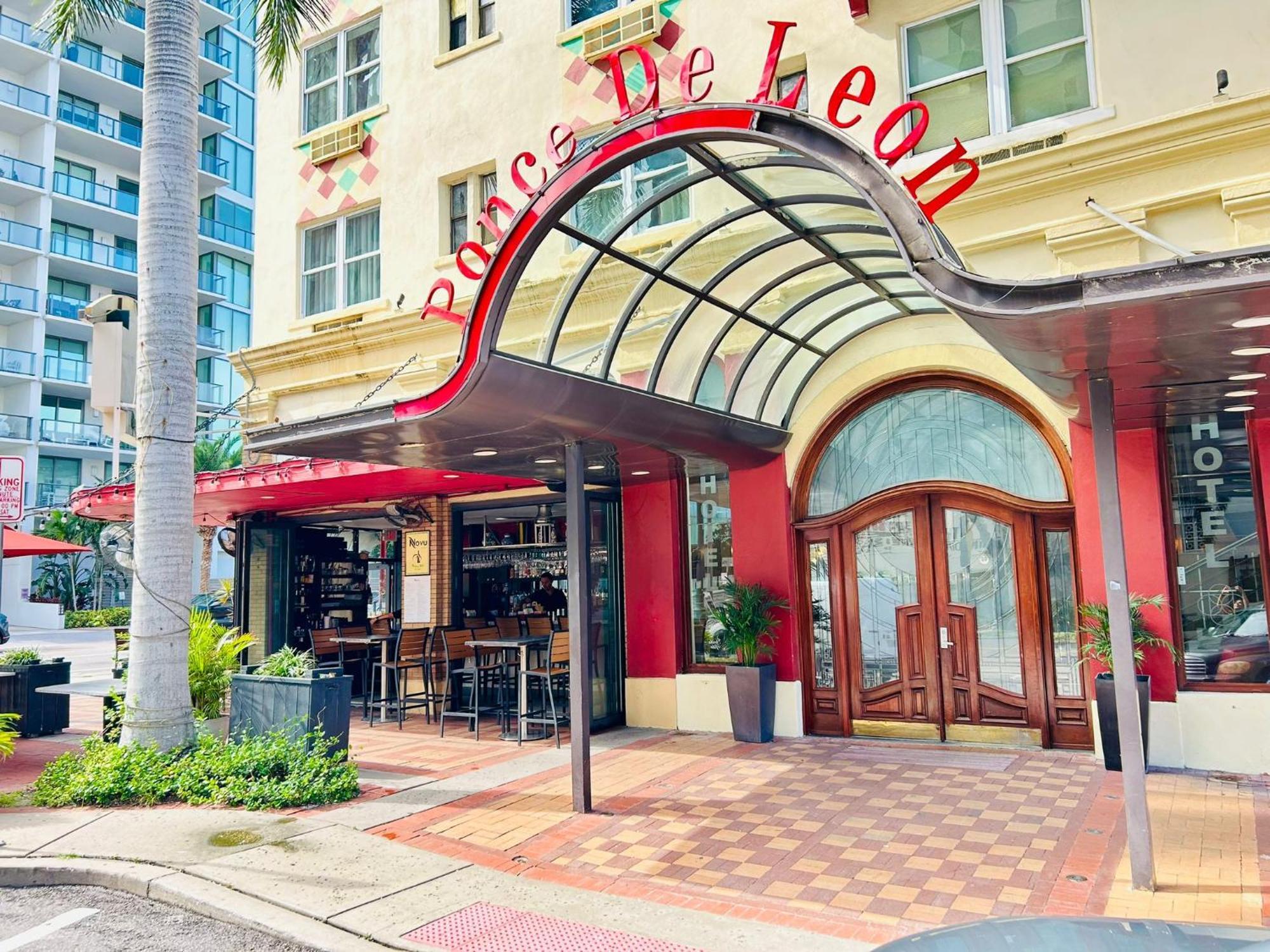 Ponce De Leon Hotel St. Petersburg Exterior photo